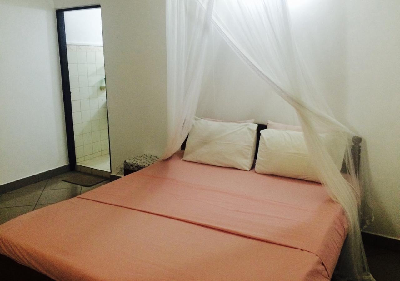 Colombo Lavinia Beach Hostel Dehiwala-Mount Lavinia Zewnętrze zdjęcie