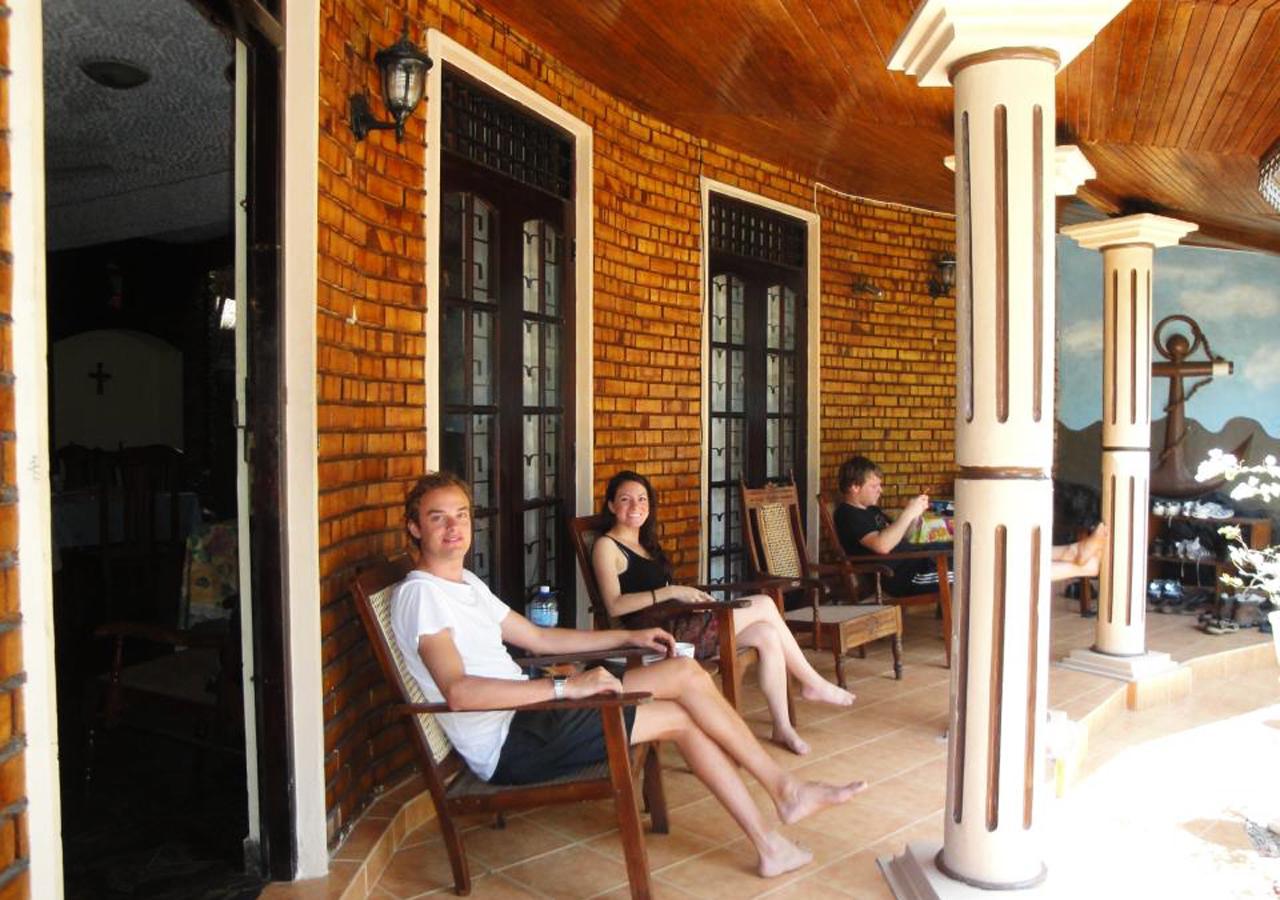 Colombo Lavinia Beach Hostel Dehiwala-Mount Lavinia Zewnętrze zdjęcie
