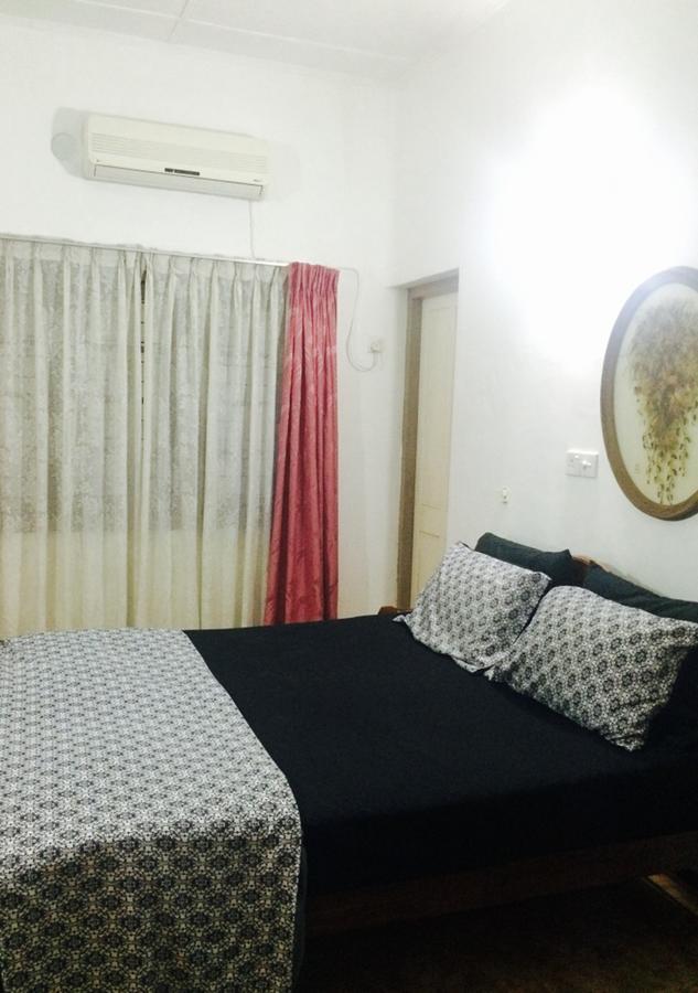 Colombo Lavinia Beach Hostel Dehiwala-Mount Lavinia Zewnętrze zdjęcie